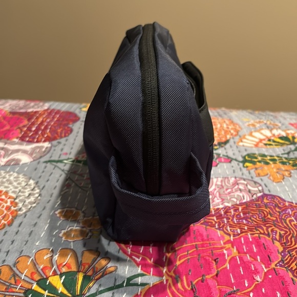 CREPIER BELTMONT TOILETRY BAG - Picture 3 of 8